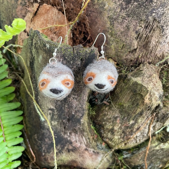 Hand crafted sloth needle felted earrings unique handmade one of a kind … - Picture 10 of 11